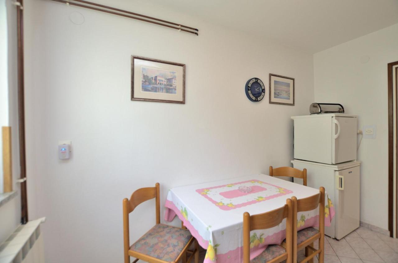 Apartment Luna Porec Exterior photo