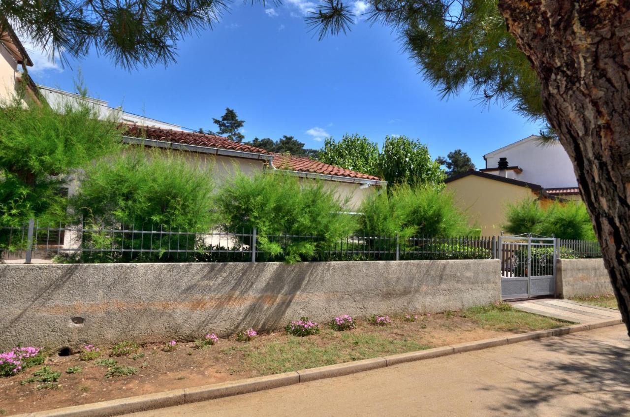 Apartment Luna Porec Exterior photo